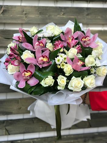 Букет цветов из: Розы и Хризантемы в Данилове